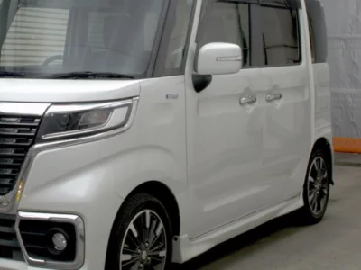 Suzuki Spacia