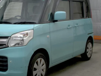 Suzuki Spacia