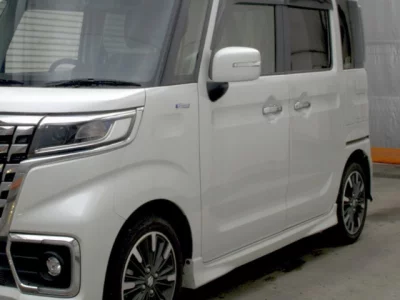Suzuki Spacia