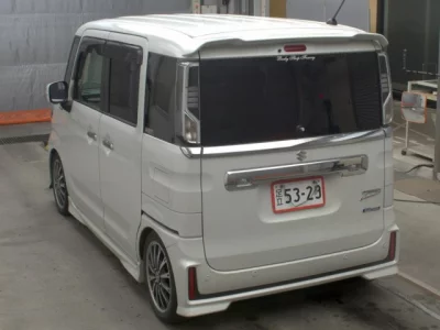 Suzuki Spacia