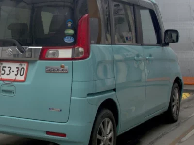 Suzuki Spacia