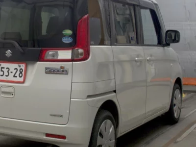 Suzuki Spacia