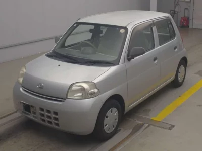 Daihatsu Esse