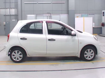 Nissan March