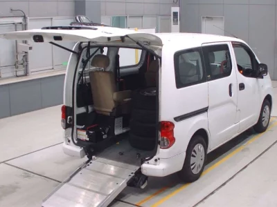 Nissan NV200