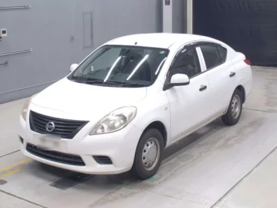 Nissan Latio