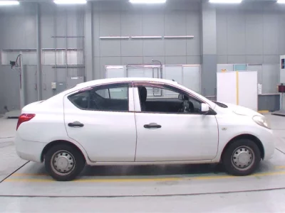 Nissan Latio