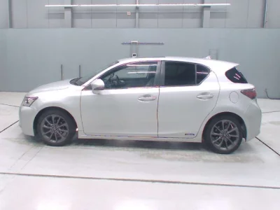Lexus CT200h