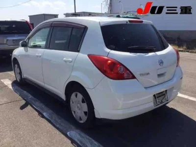 Nissan Tiida