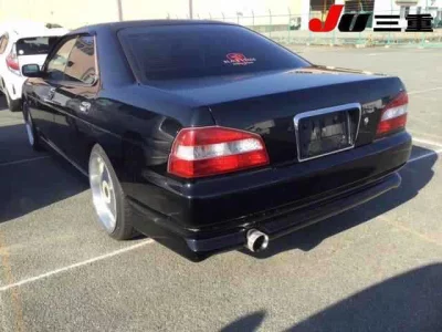 Nissan LAUREL