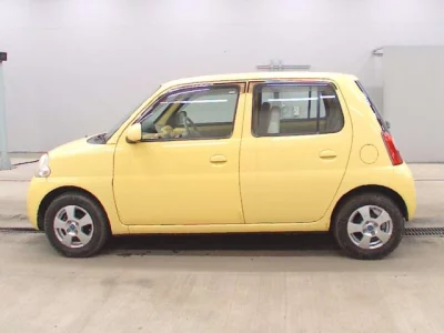 Daihatsu Esse