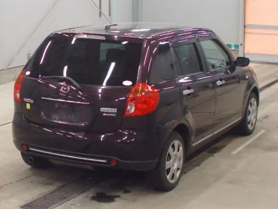 Mazda Verisa