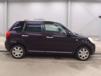 Mazda Verisa