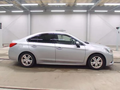 Subaru LEGACY B4