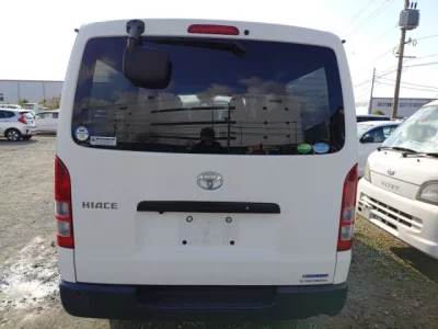 Toyota HiAce Van