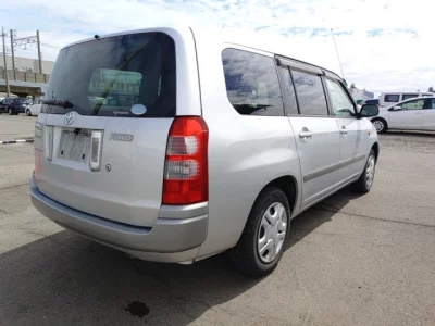 Toyota Succeed