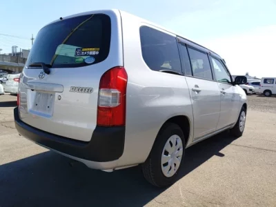 Toyota SUCCEED
