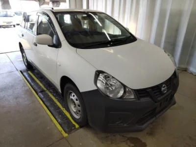 Nissan AD