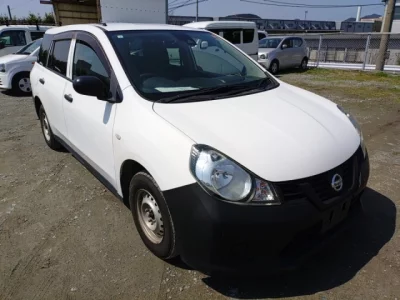 Nissan AD
