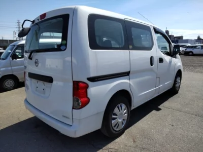 Nissan NV200
