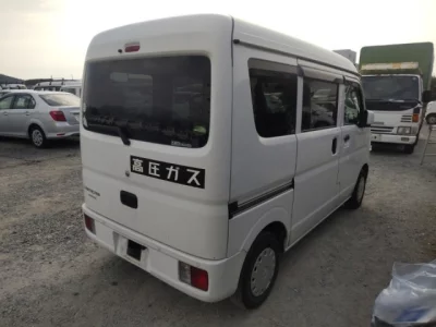 Mitsubishi Minicab Van