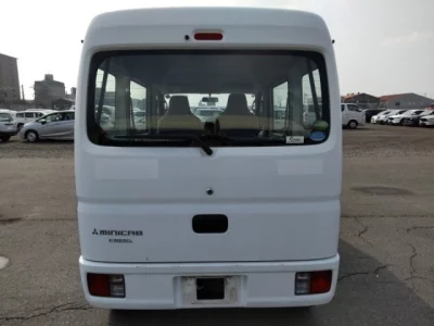 Mitsubishi Minicab Van