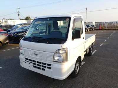 Nissan NT100 Clipper