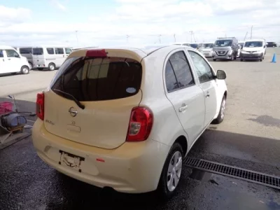 Nissan March