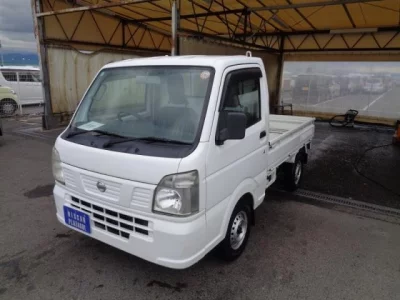 Nissan NT100 Clipper