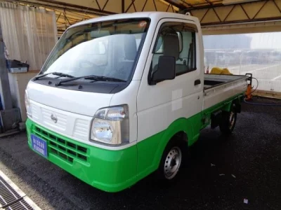 Nissan NT100 Clipper