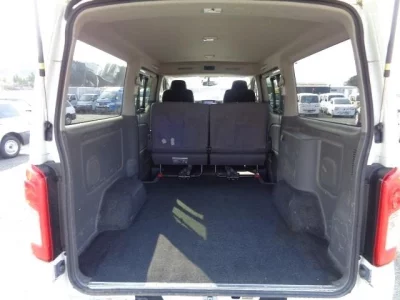 Nissan Caravan