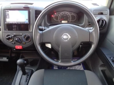 Nissan AD