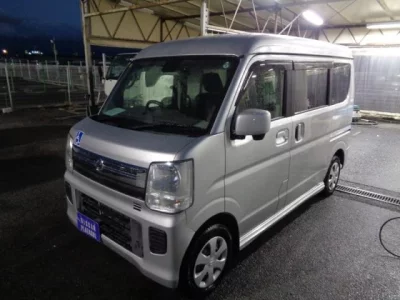 Nissan NV100 Clipper Rio
