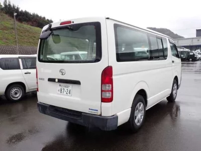 Toyota HiAce Van