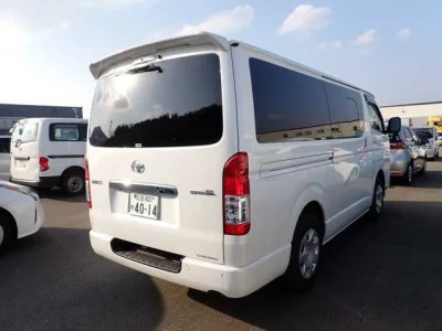 Toyota HiAce Van