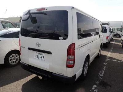Toyota HiAce Van
