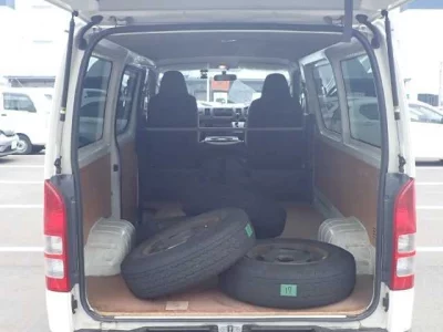 Toyota HiAce Van