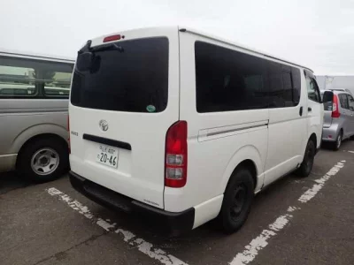 Toyota HiAce Van