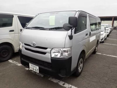 Toyota HiAce Van