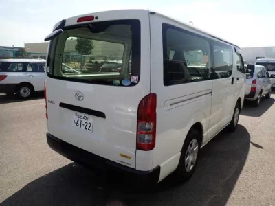 Toyota HiAce Van
