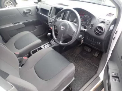 Nissan AD