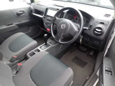 Nissan AD