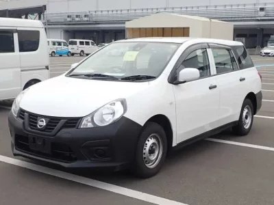 Nissan AD