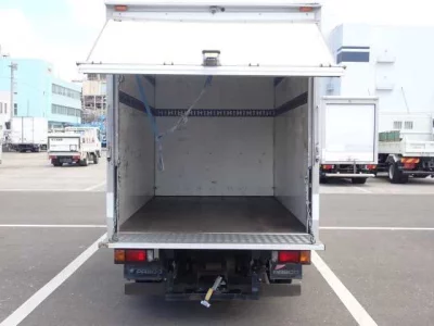 Nissan ATLAS