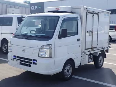 Nissan NT100 Clipper