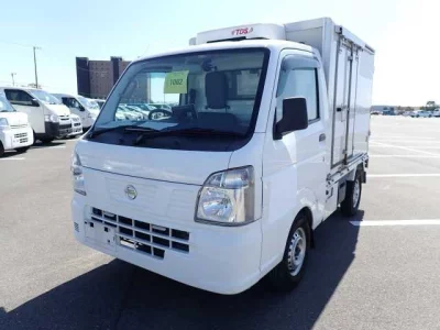 Nissan NT100 Clipper