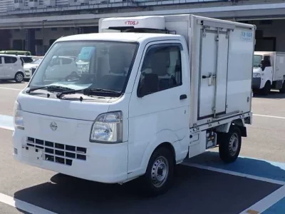 Nissan NT100 Clipper