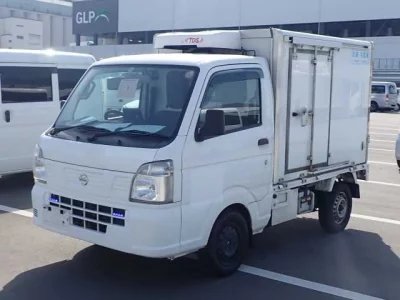 Nissan NT100 Clipper