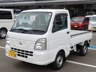 Nissan NT100 Clipper