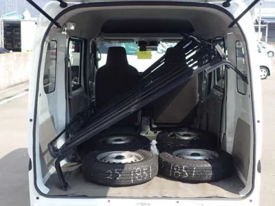 Mitsubishi Minicab Van